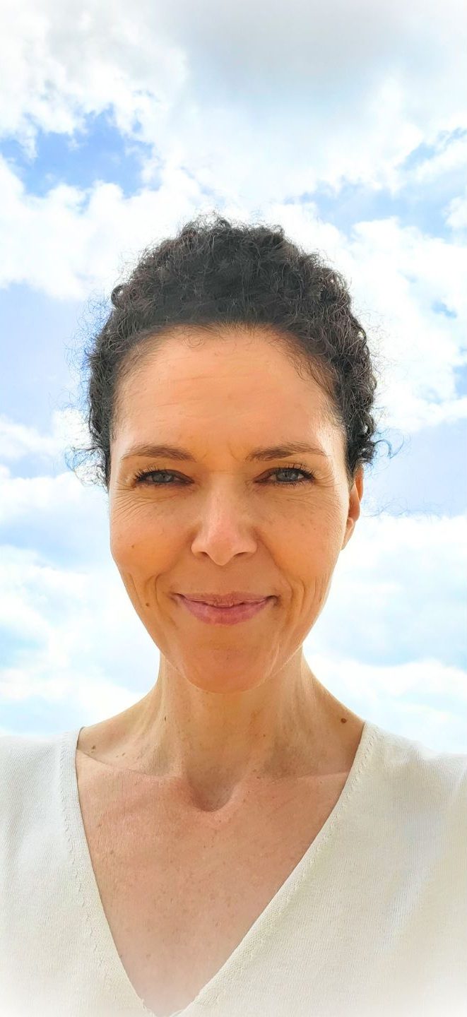 Kira Tarotkarten Channeling Kartenlegungen Tarot Channel-Medium YouTube Spiritualität Tarot Kartenlegen Astrologie Sternzeichen